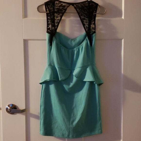 Dress - Picture 2 of 2